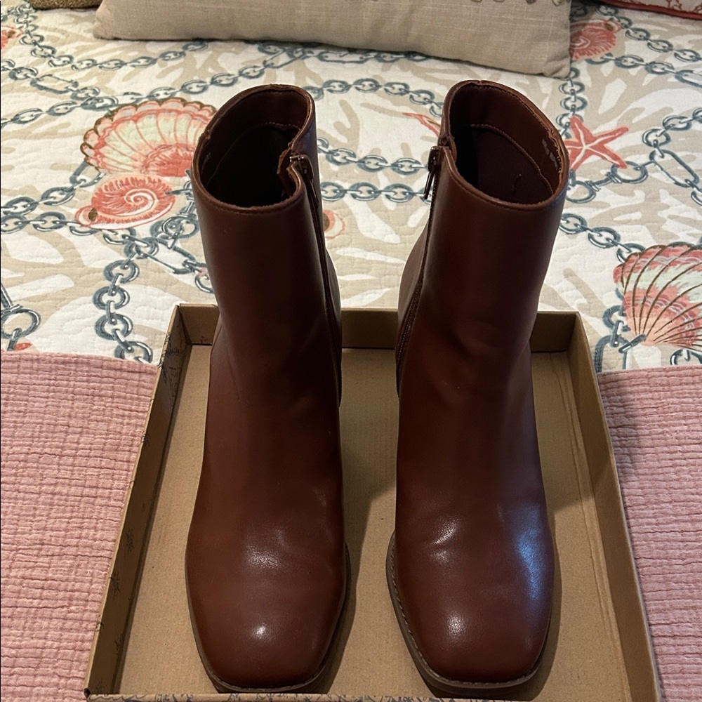 Dolce Vita Chestnut Ankle Booties